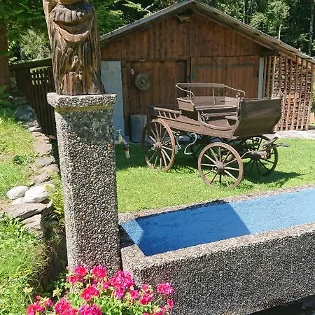 Alpenparadies Komfort 펜션 *